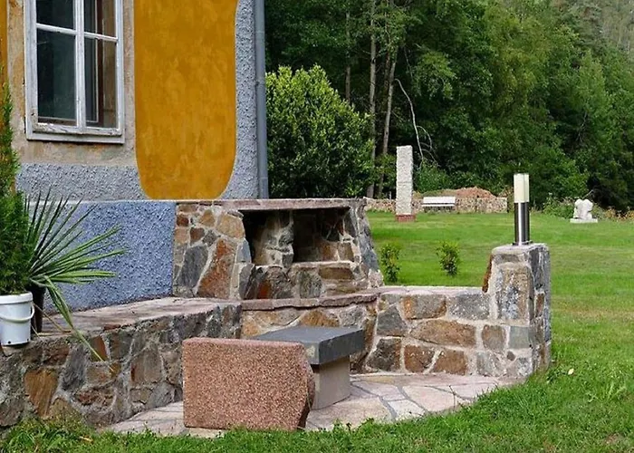 Villa Rotschoenberg Im Tal Der Freiberger Mulde Grossschirma